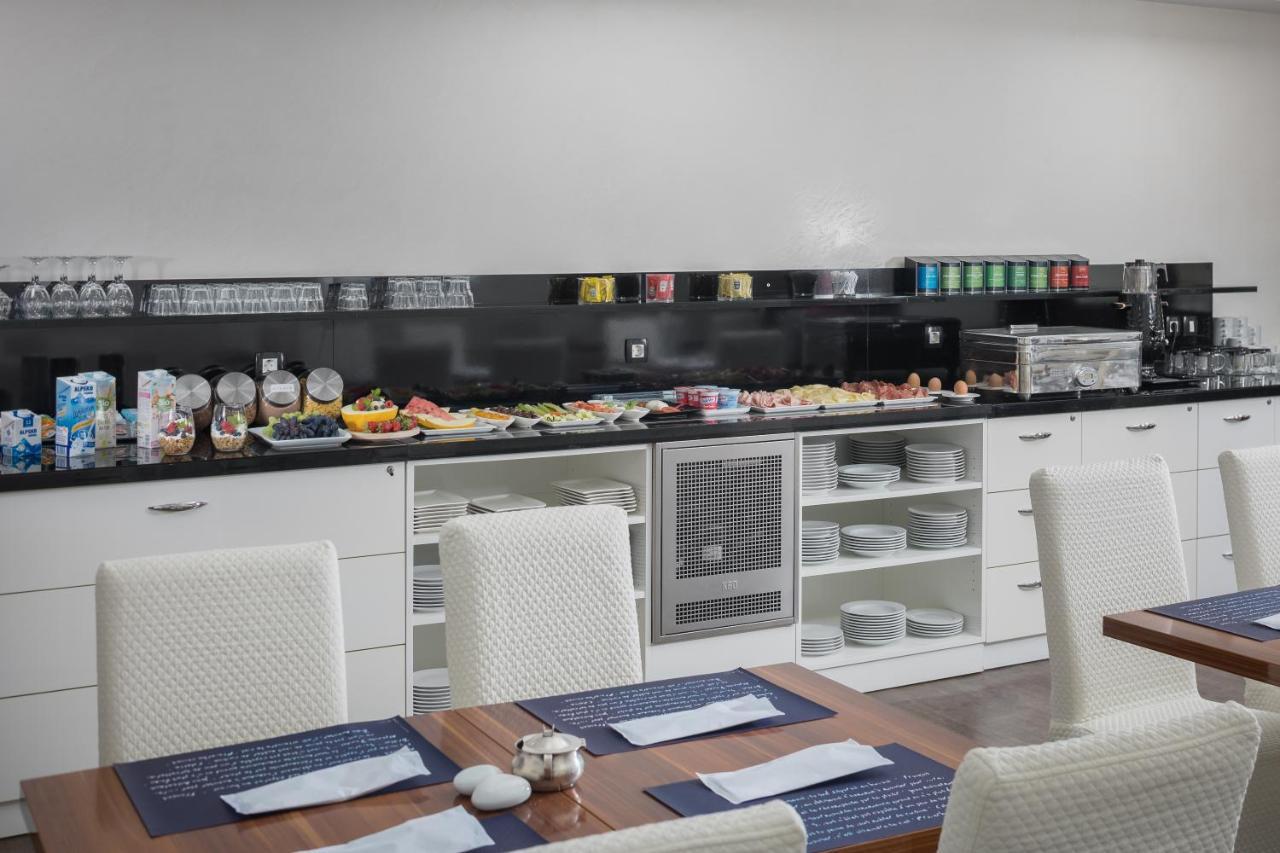Hotel Tomi Порторож Экстерьер фото