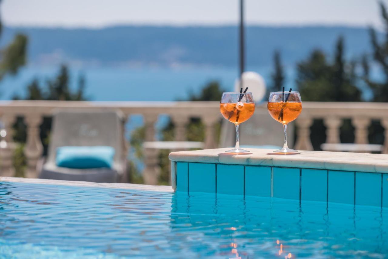 Hotel Tomi Порторож Экстерьер фото