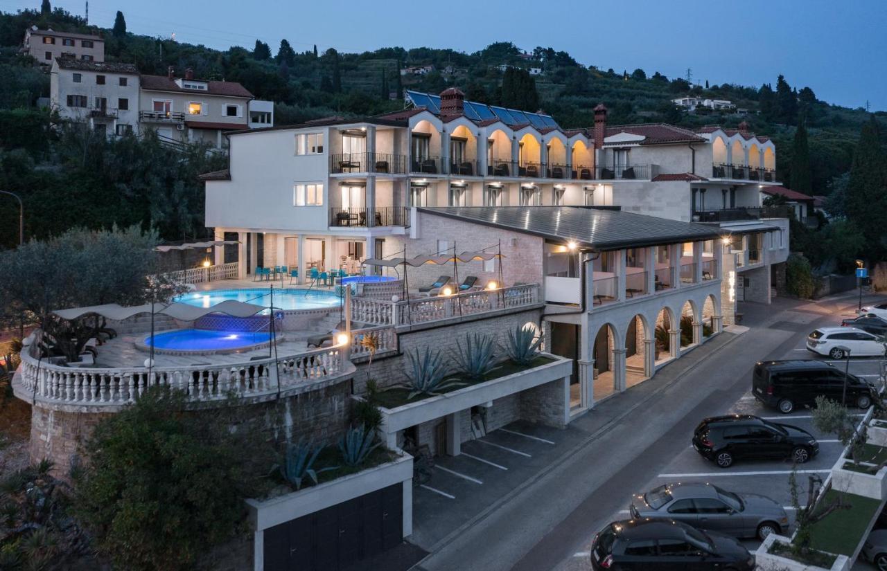Hotel Tomi Порторож Экстерьер фото